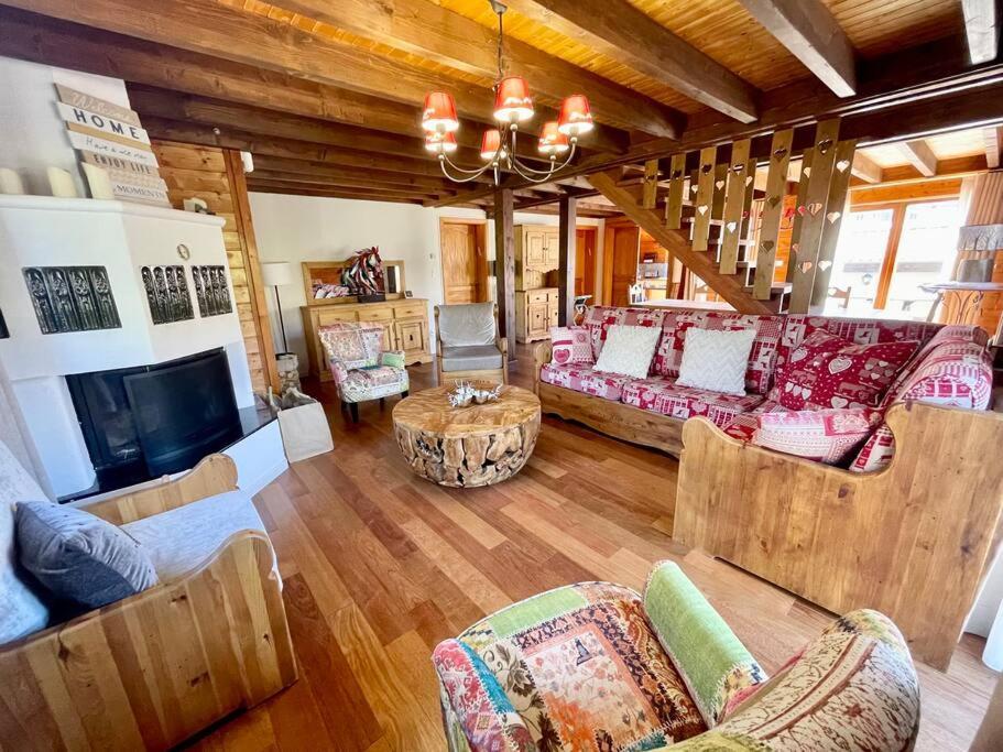 Chalet Kelly, Centre Ville / Jacuzzi / Sauna 热拉梅 外观 照片