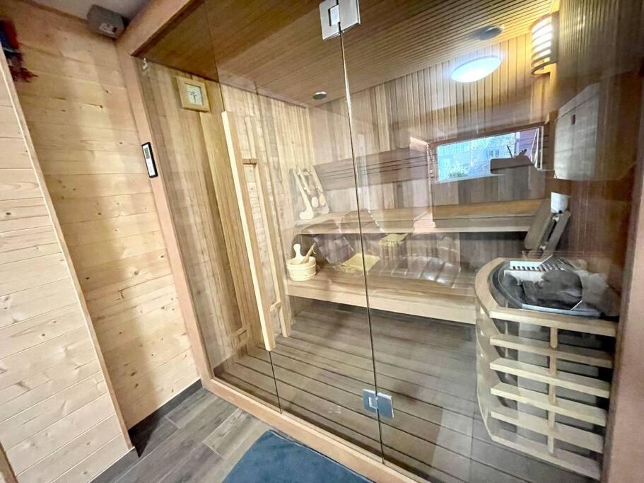 Chalet Kelly, Centre Ville / Jacuzzi / Sauna 热拉梅 外观 照片